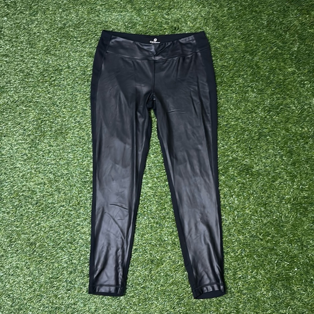 Duo tone faux leather leggings